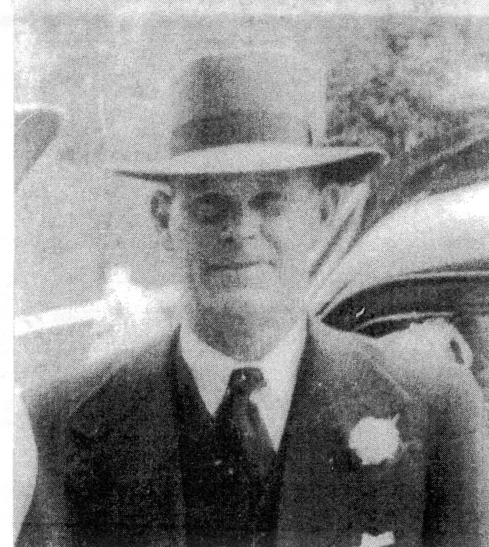 Photo of photos/Allan Hugh McLennan b1891